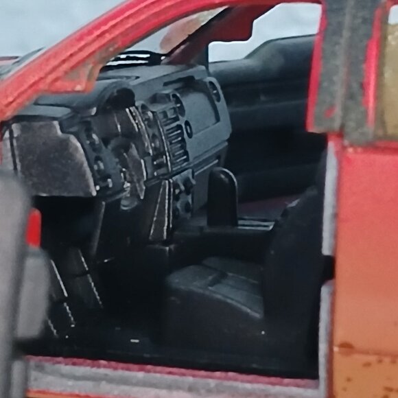 FORD F-150 SVT RAPTOR MUDDY RED METAL MODEL KINSMART PULL & GO - Picture 7 of 8